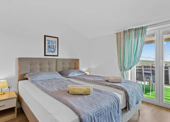 Apartman Petrinic-sea View & Pool By Guide Pula